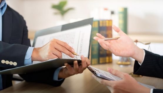 Redacción y gestión legal